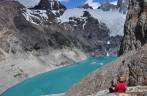 Observando a Laguna Sucia, no parque Los Glaciares, região de El Chaltén, no sul da patagonia argentina